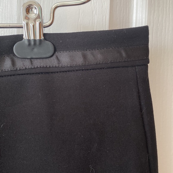 Black pencil skirt (lined) - Picture 2 of 4